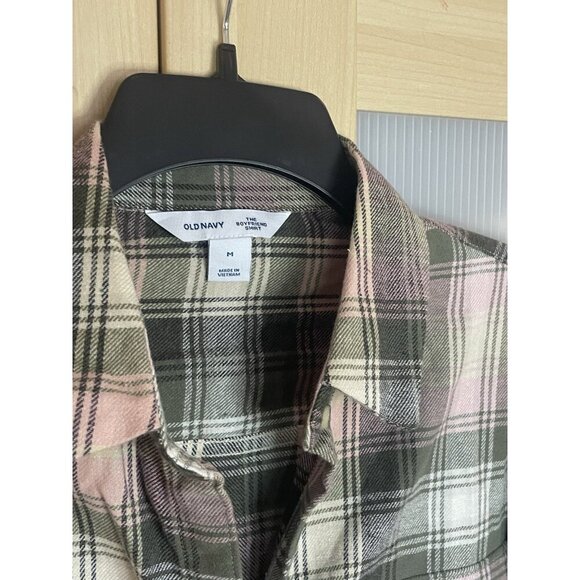 Women's Old Navy Plaid Shirt Sz M The Boyfriend Button-Up Casual Travel Travel - Picture 2 of 4